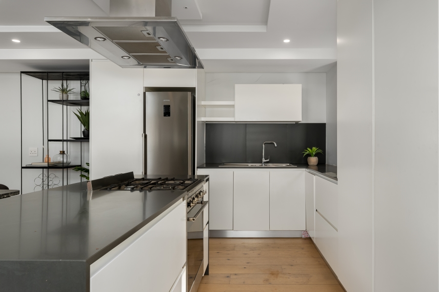 2 Bedroom Property for Sale in Sea Point Western Cape